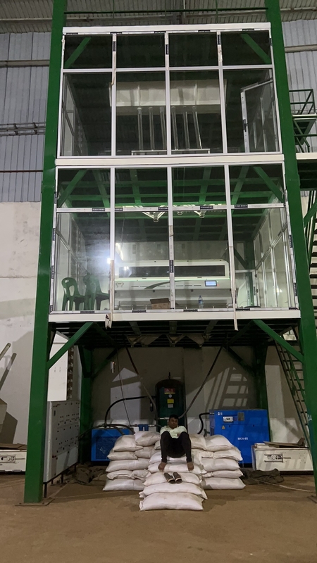 Material de aço inoxidável Sorteador de cores de feijão com 8 escadas 4 - 5t/h