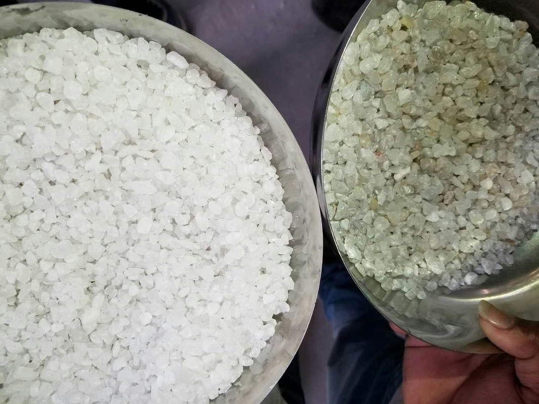 Software mais recente Máquina de classificação de cor de sal do Himalaia para remover matérias estranhas amarelo escuro