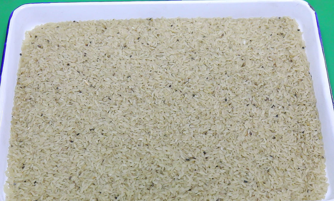 Removendo a máquina do classificador da cor do arroz dos pontos maus para a planta de trituração do arroz