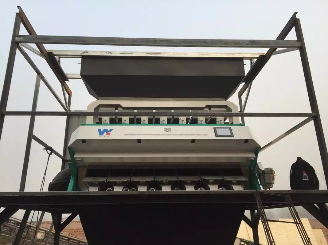 Máquina aferventada do classificador da cor do arroz com ejetor do metal